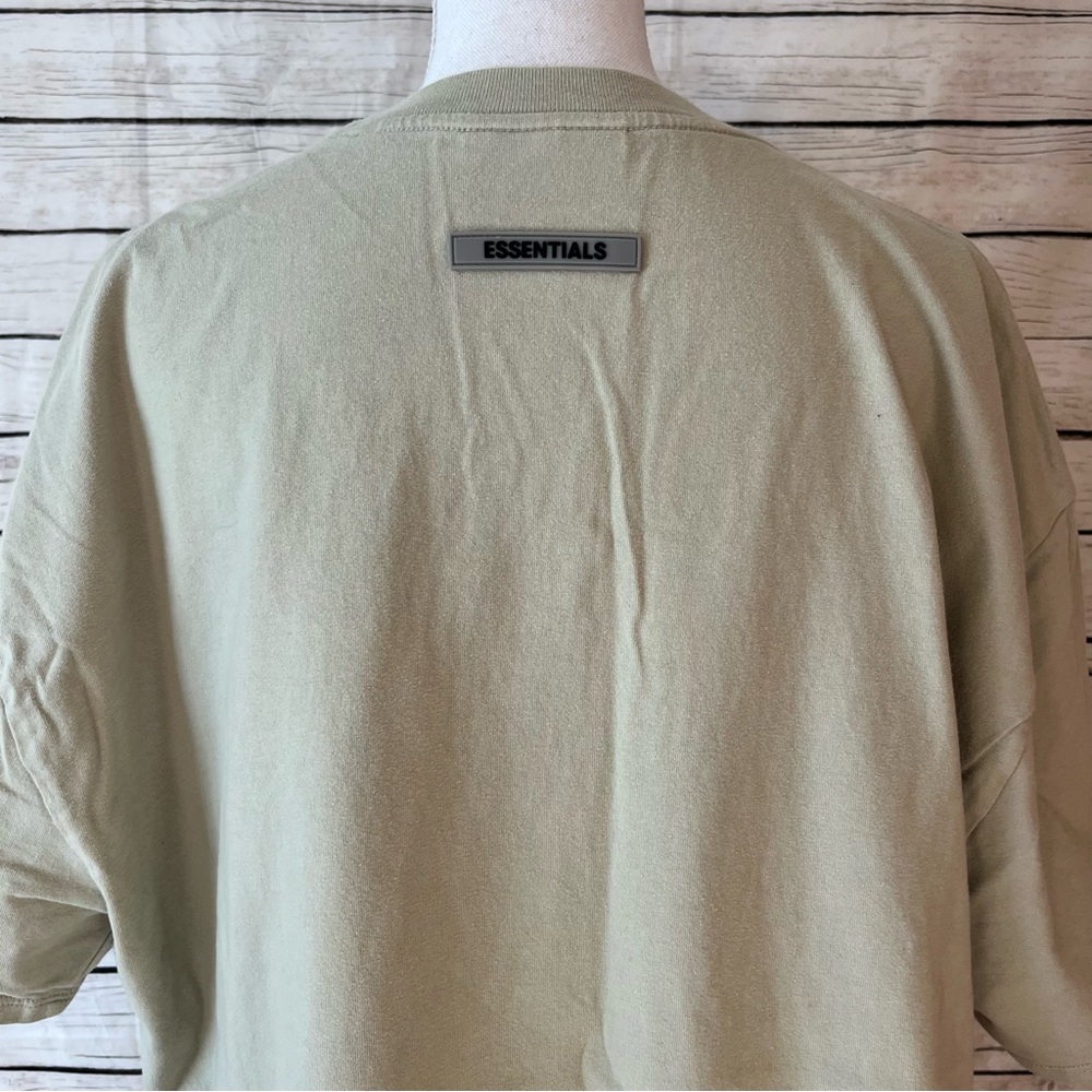 Fear of God Essentials Tan Short Sleeve Tee Size Large - Picture 4 of 7